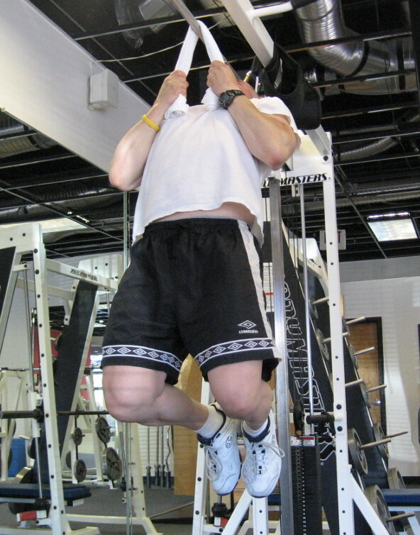 TAKU Doing a towel Pull-Up